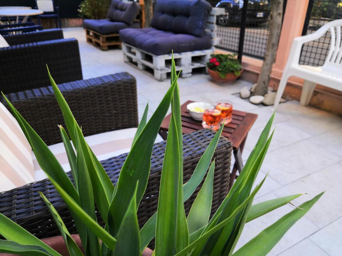 Hotel Iride Suite & Breakfast- Ideale Per Famiglie E Coppie Riccione Eksteriør billede