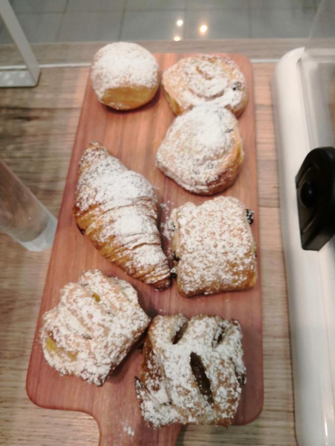 Hotel Iride Suite & Breakfast- Ideale Per Famiglie E Coppie Riccione Eksteriør billede