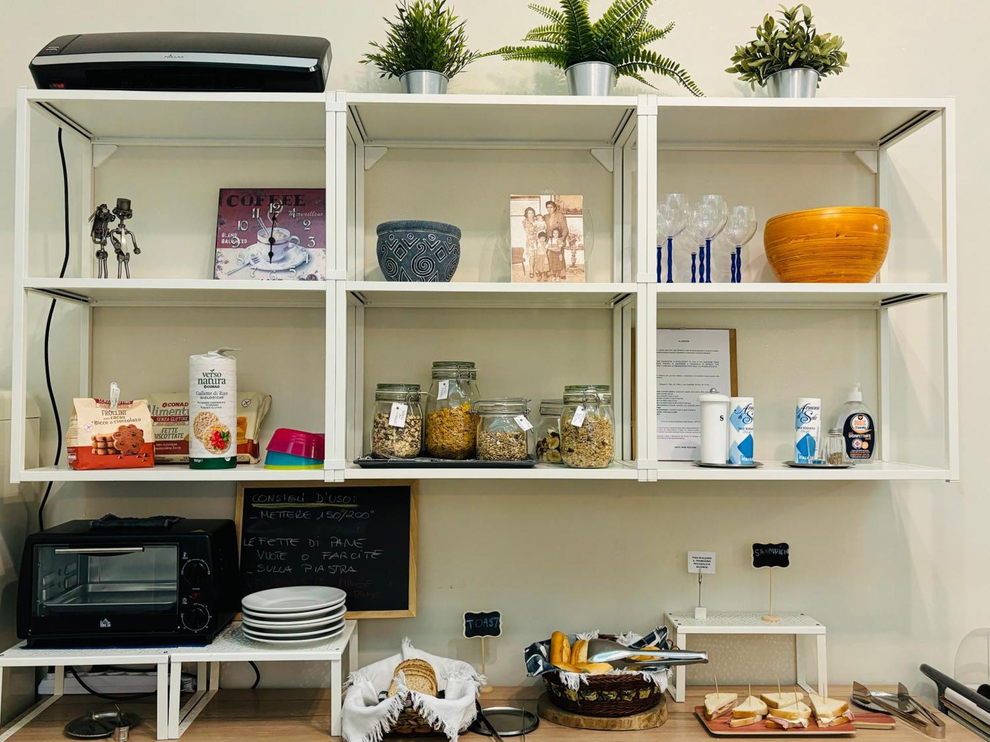 Hotel Iride Suite & Breakfast- Ideale Per Famiglie E Coppie Riccione Eksteriør billede