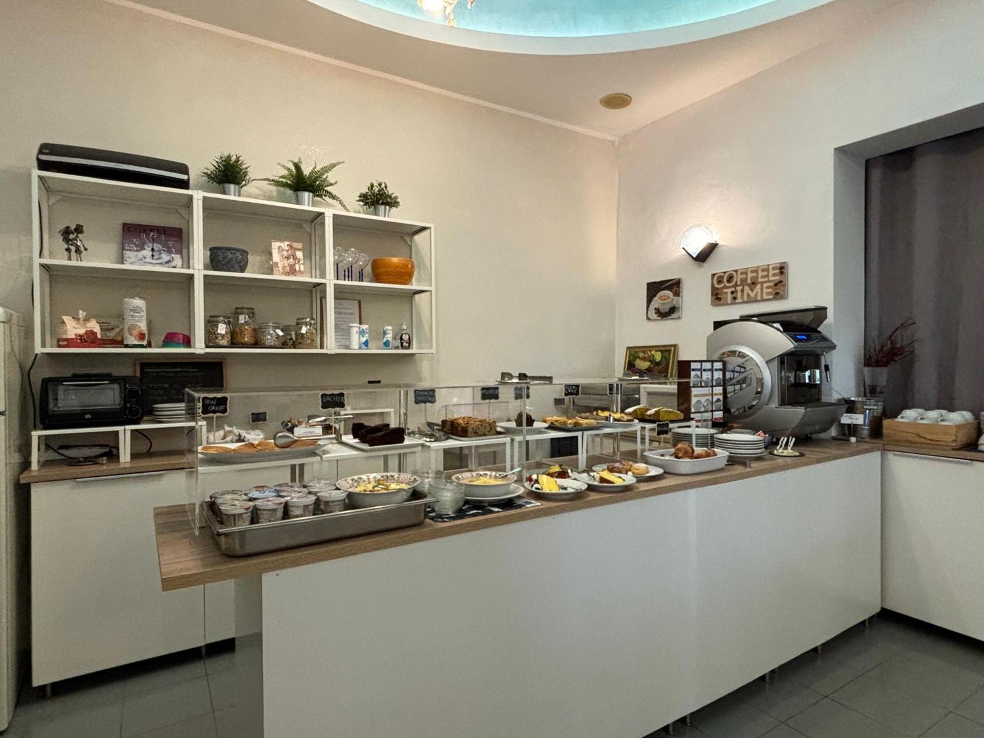 Hotel Iride Suite & Breakfast- Ideale Per Famiglie E Coppie Riccione Eksteriør billede